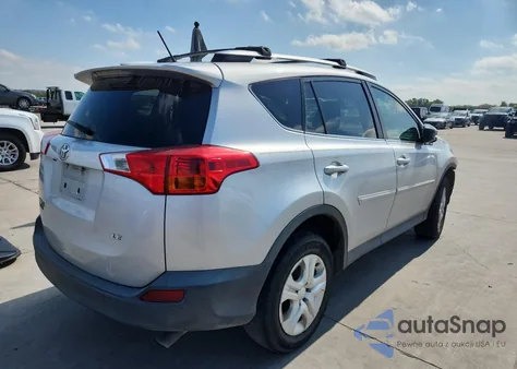 2015 Toyota Rav4 Le z USA, uszkodzony, nr VIN 2T3ZFREV8FW200031